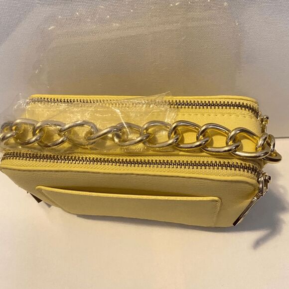 Bebe Soft Buttery Yellow Purse Crossbody Spring Easter Bag New - Picture 3 of 8